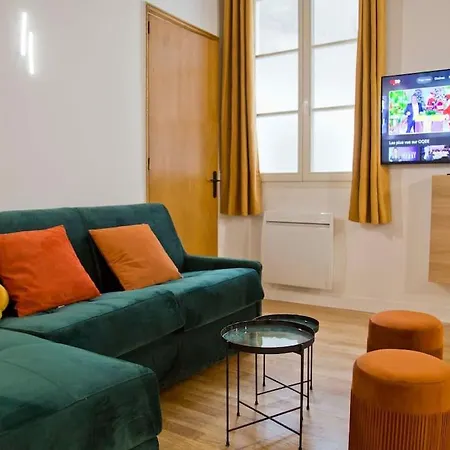 Gabrielle - Authentic Loft Saint-germain Luxembourg Courtyard Apartment Paris