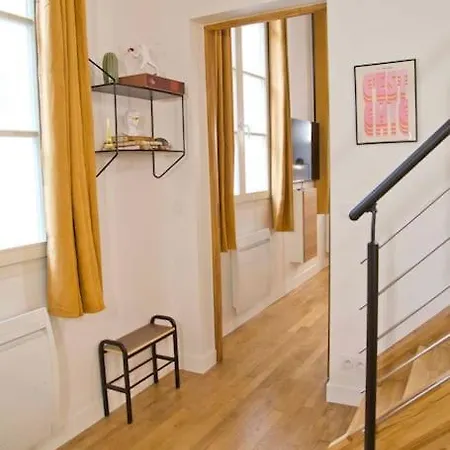 Gabrielle - Authentic Loft Saint-germain Luxembourg Courtyard *